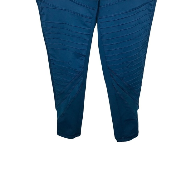 Aerie Blue Athletic Cropped Leggings Medium - Picture 4 of 9